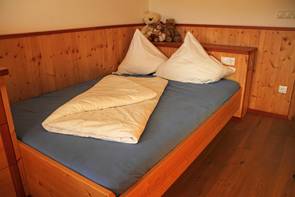 Einzelbett